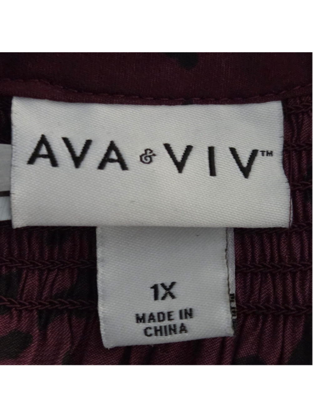 Ava & Viv Burgundy Patterned Keyhole Blouse 1X Vampy Whimsigoth Dark Academia - Picture 2 of 3